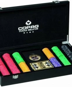 Luxe Pokerset 300 Chips (14 Gram) Plastic Pokerkaarten Houten Koffer Copag - Cartamundi 21 Luxe Pokerset 300 Chips (14 Gram) Plastic Pokerkaarten Houten Koffer Copag - Cartamundi -Exporteren spellen-voor winkel 550x465 2