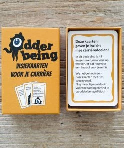 Odder Being - Visiekaarten Voor Je Carriere - 55 Kaarten - Vragen Voor Gesprekken, Coaching, Journaling, Vision Boarding -Exporteren spellen-voor winkel 550x550 186